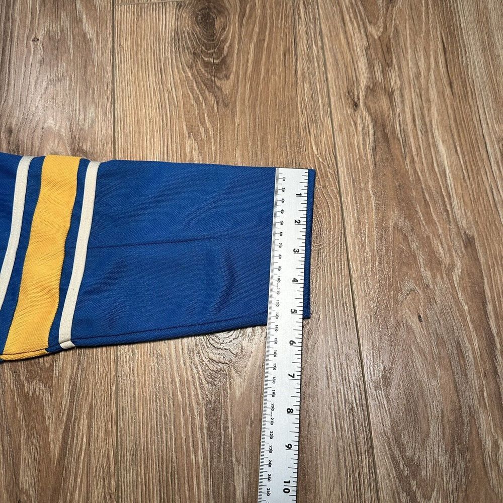 NHL Hockey St Louis Blues‎ Youth Size L/XL Blue/Yellow Jersey - Picture 7 of 11